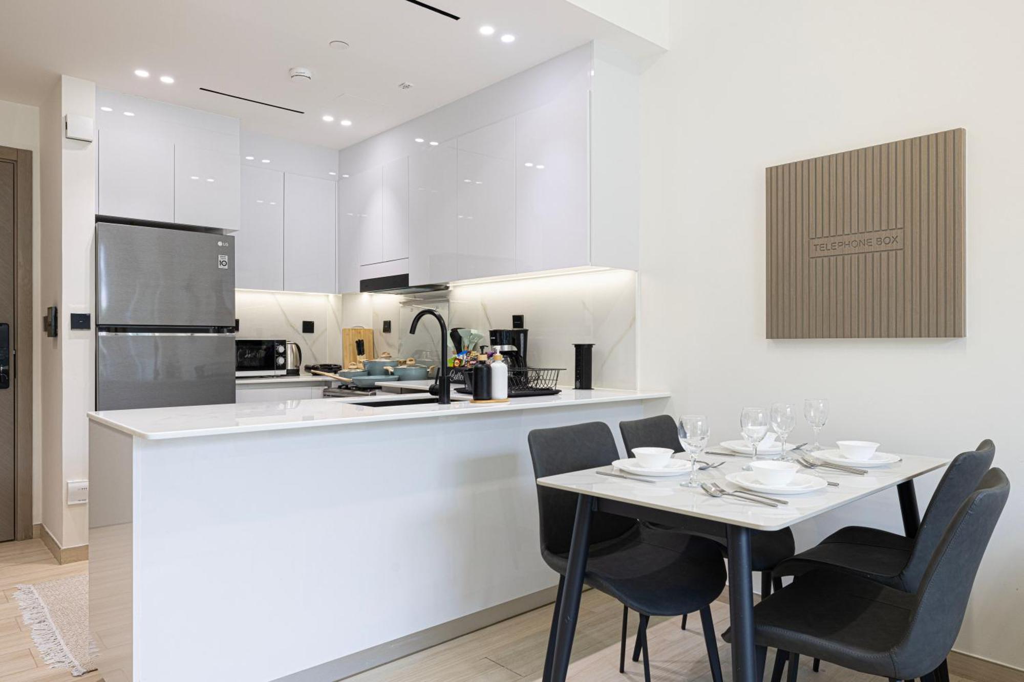 Apartment Smart In Jvc With Pool, Gym Near Circle Mall *