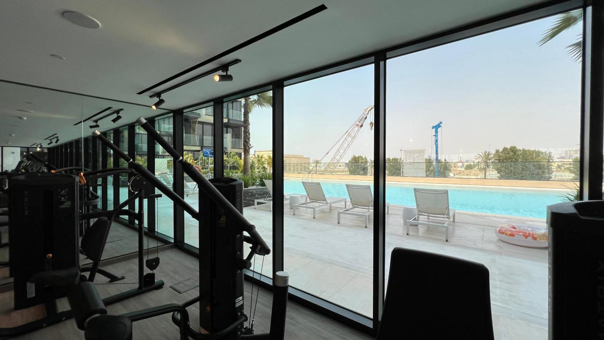 Apartment Smart In Jvc With Pool, Gym Near Circle Mall