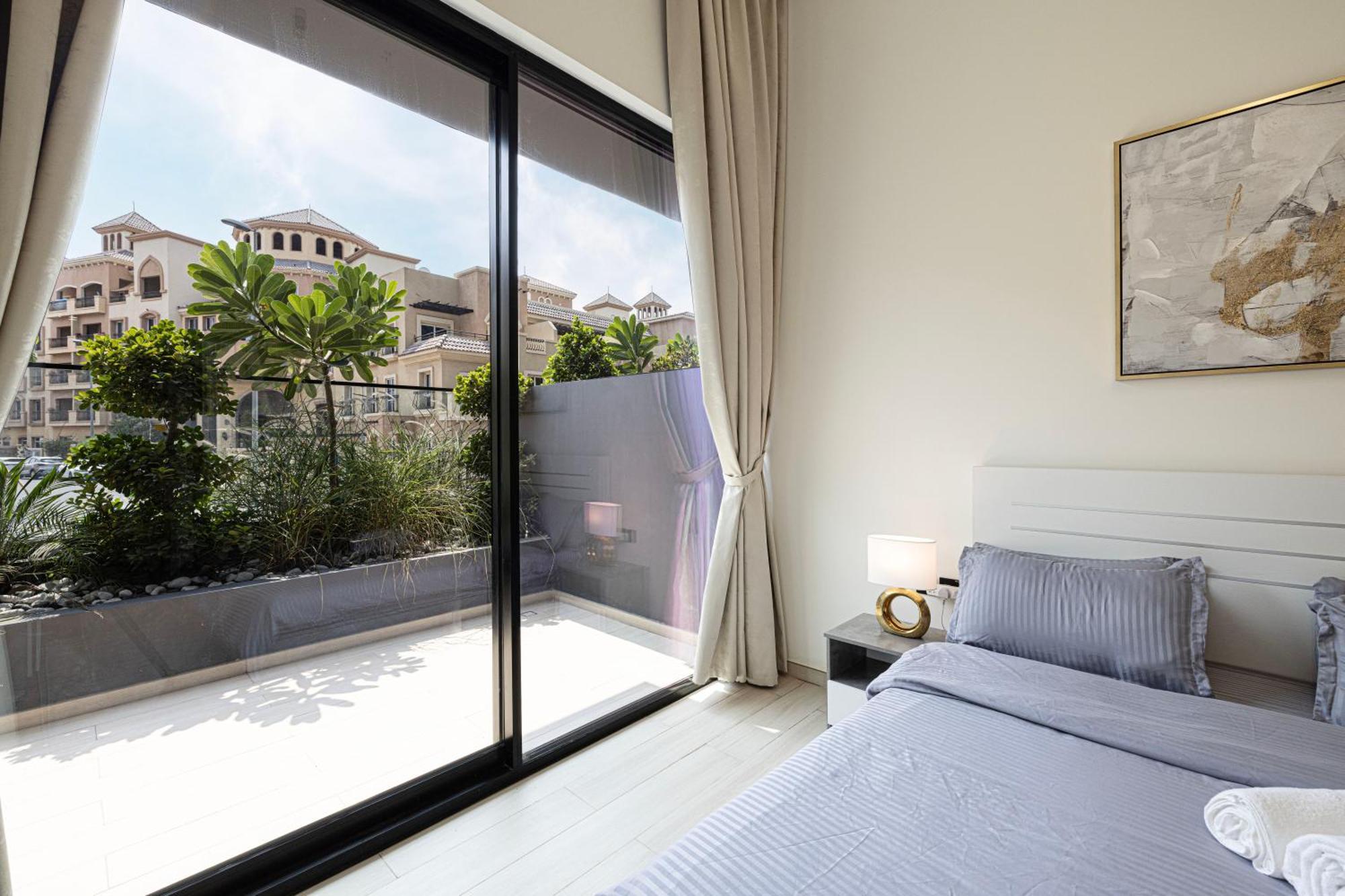 Smart In Jvc With Pool, Gym Near Circle Mall *