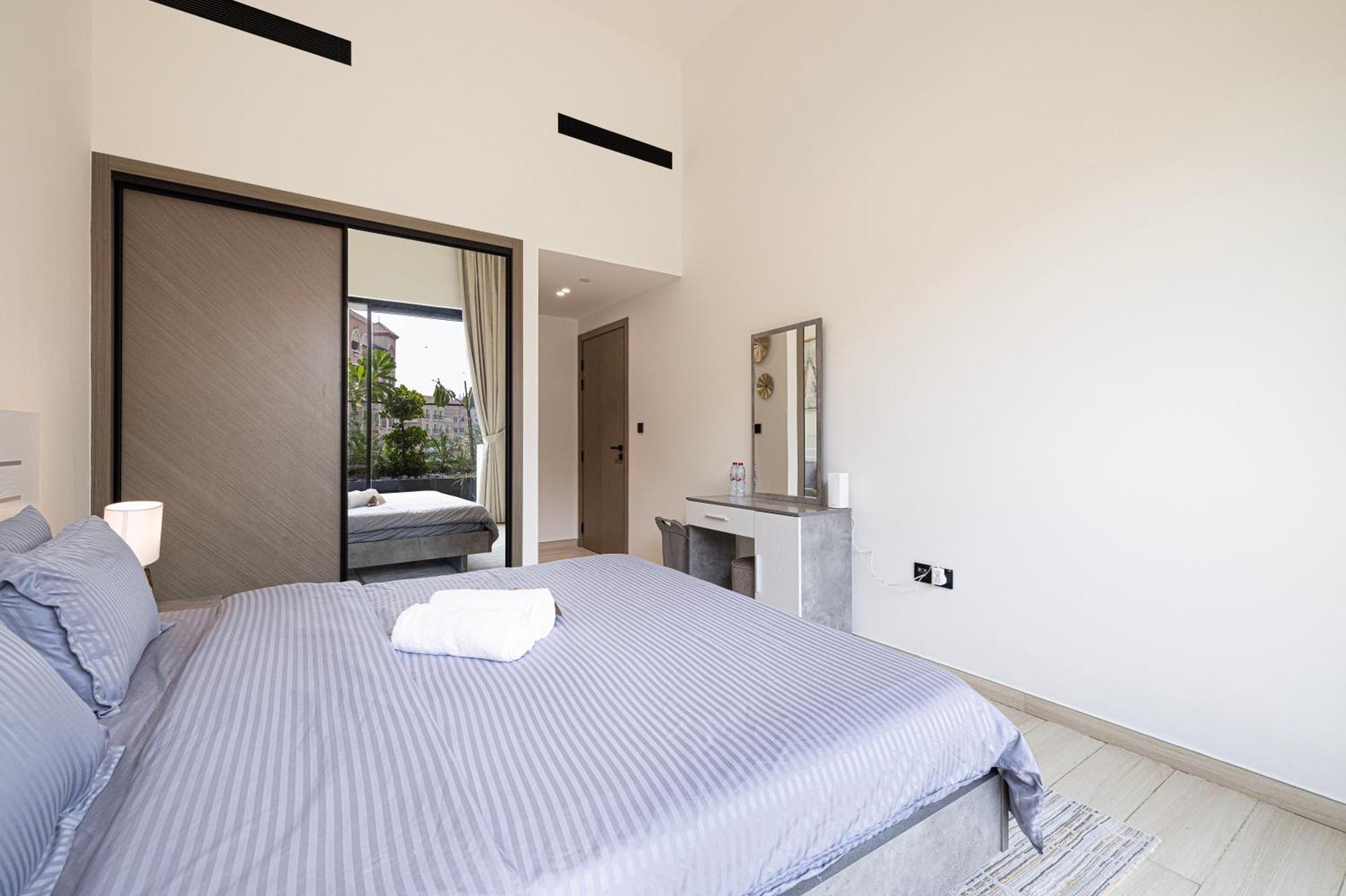Smart In Jvc With Pool, Gym Near Circle Mall Apartment