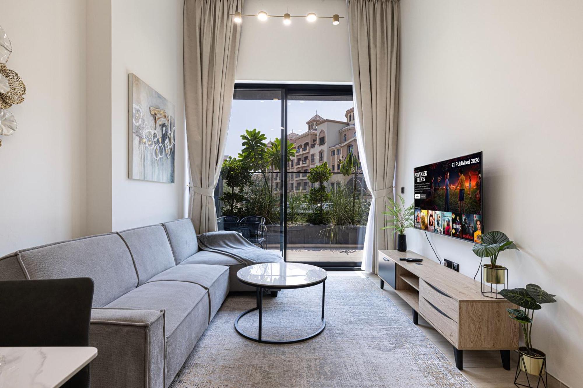 Apartment Smart In Jvc With Pool, Gym Near Circle Mall Dubai